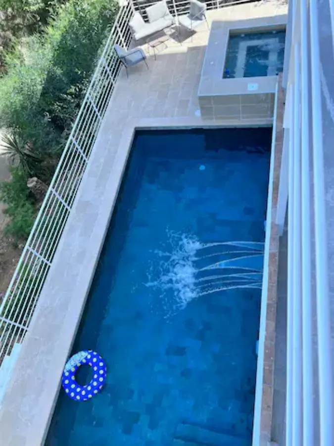 Appartement C Dans Une Villa Avec Piscine Chauffee & Jacuzzi, Chauffe En Extra Benalmadena Apartment