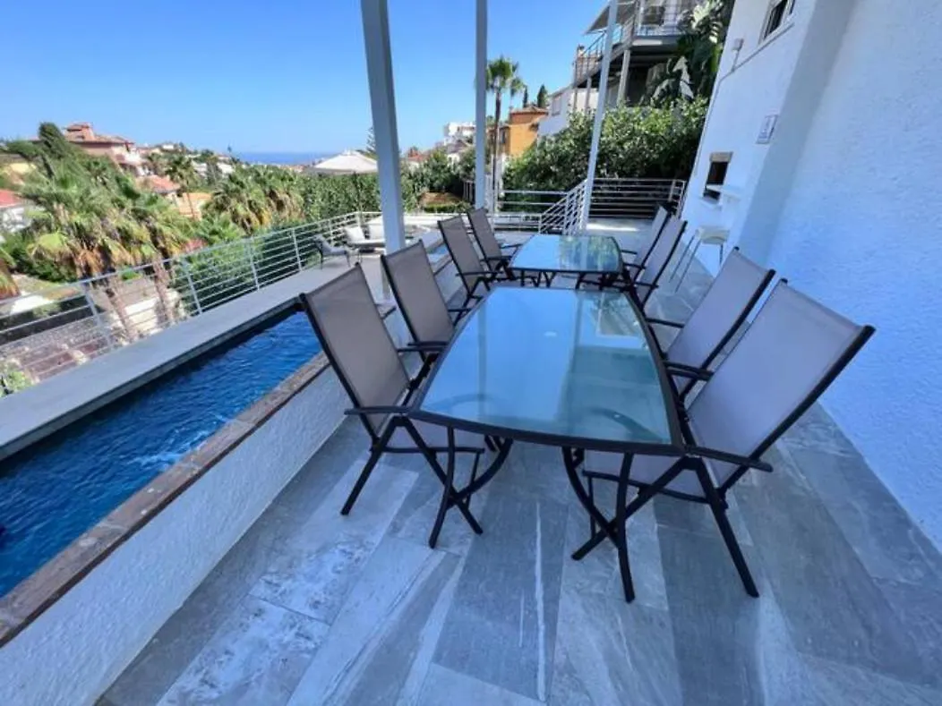 Appartement C Dans Une Villa Avec Piscine Chauffee & Jacuzzi, Chauffe En Extra Benalmádena Španělsko